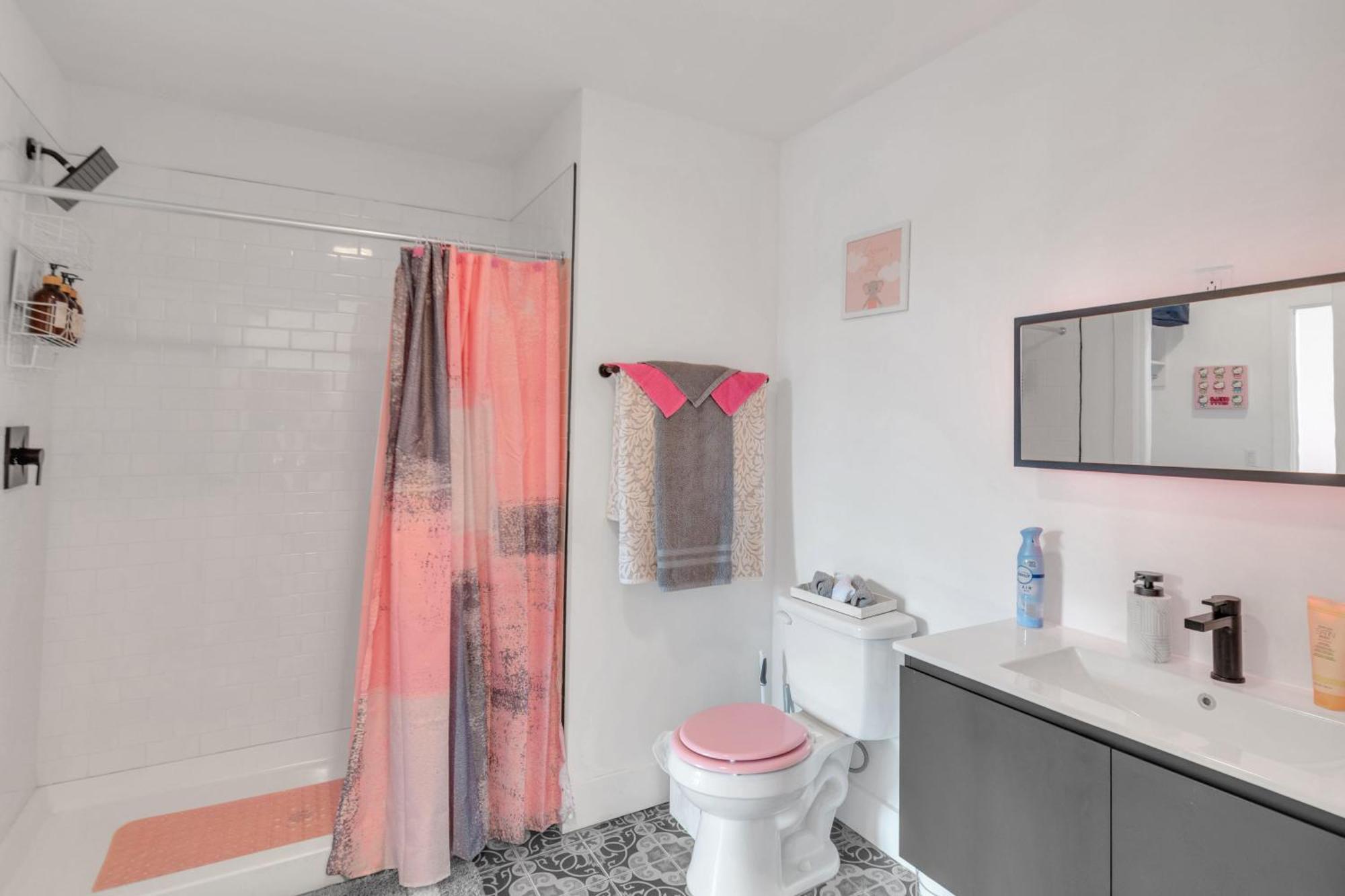 Pink Heaven Indoor Pool, Free Parking, Near Nyc Apartment Елизабет Екстериор снимка