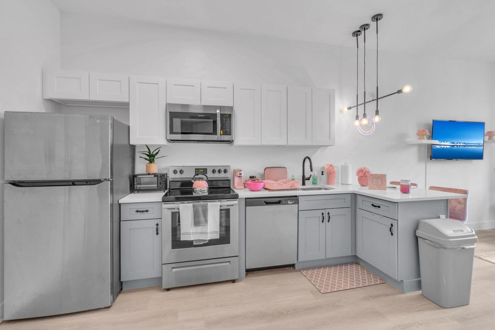 Pink Heaven Indoor Pool, Free Parking, Near Nyc Apartment Елизабет Екстериор снимка